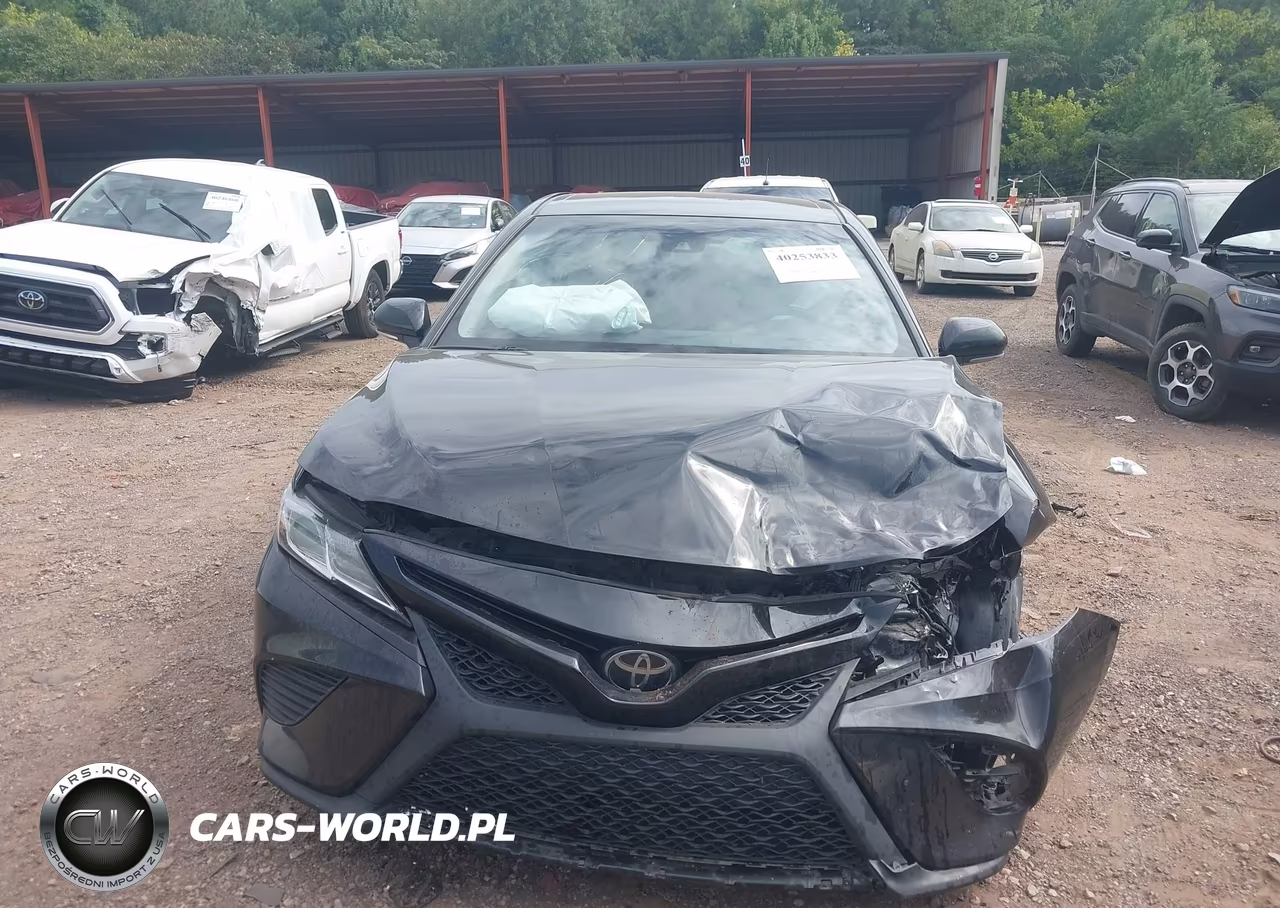 2018 Toyota Camry Se VIN:4T1B11HK5JU661028 - 6
