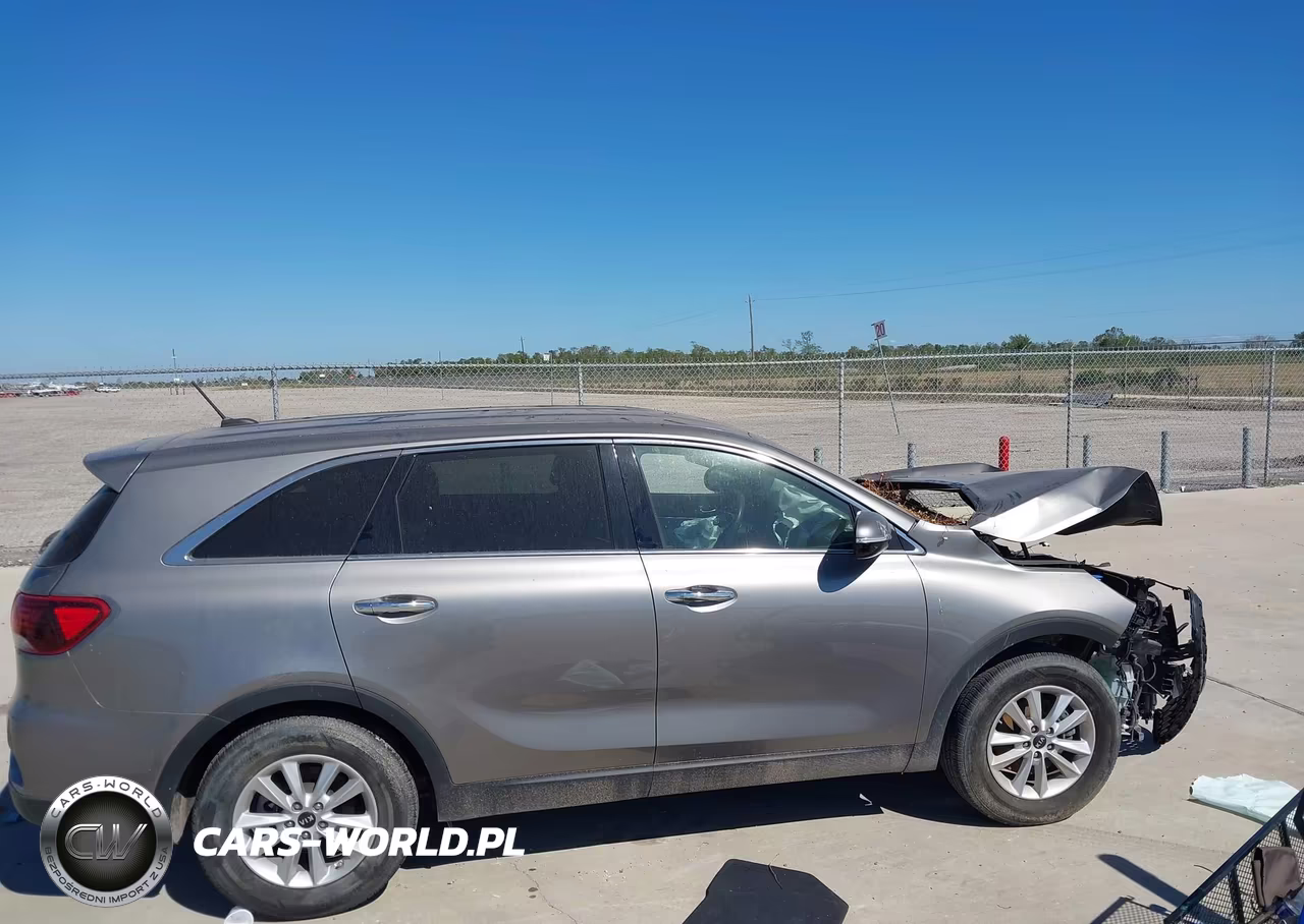 2019 Kia Sorento 2.4L L VIN:5XYPG4A30KG507083 - 13