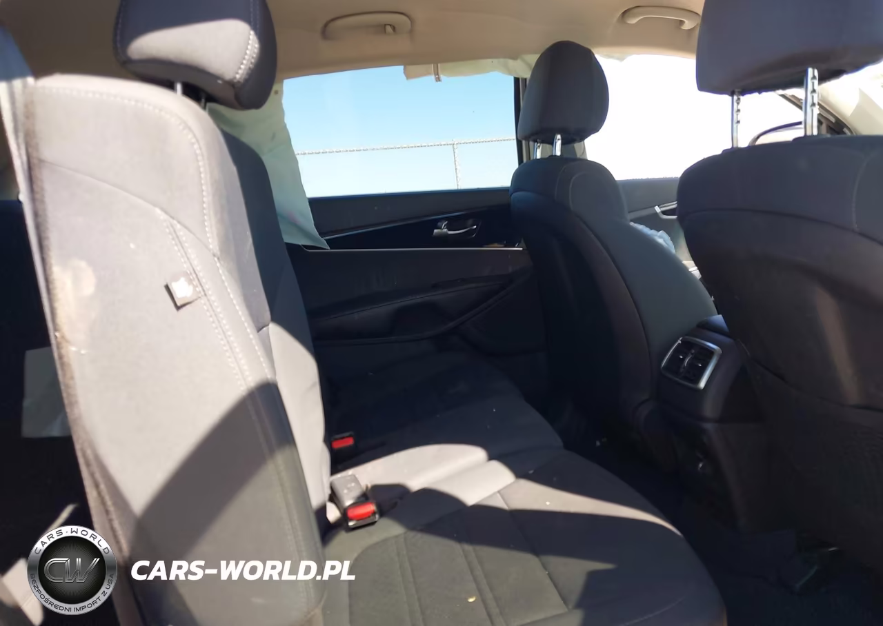 2019 Kia Sorento 2.4L L VIN:5XYPG4A30KG507083 - 8