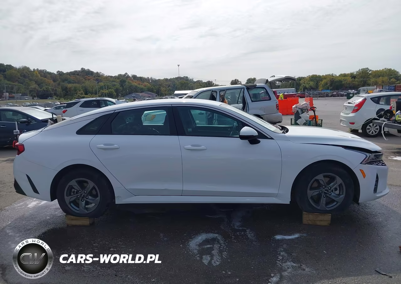 2022 Kia K5 Lx VIN:5XXG24J24NG102715 - 12