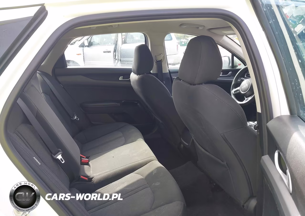 2022 Kia K5 Lx VIN:5XXG24J24NG102715 - 8