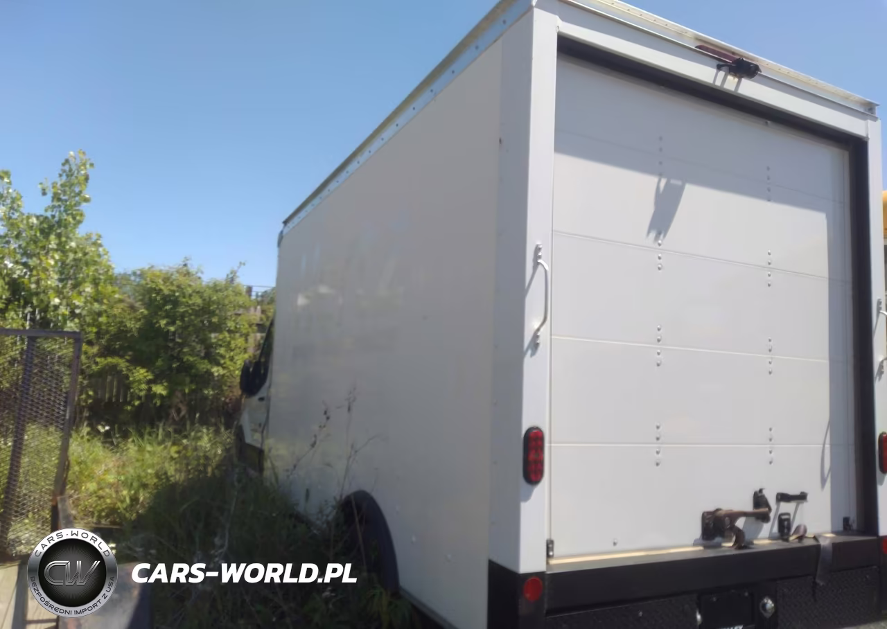 2022 Ford Transit-350 Cutaway VIN:1FDBF6P84NKA75894 - 4