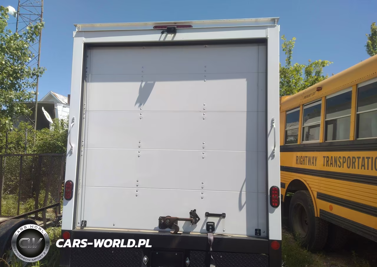 2022 Ford Transit-350 Cutaway VIN:1FDBF6P84NKA75894 - 8