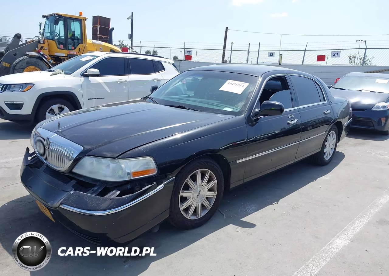 2011 Lincoln Town Car Signature Limited VIN:2LNBL8CV9BX750969 - 2