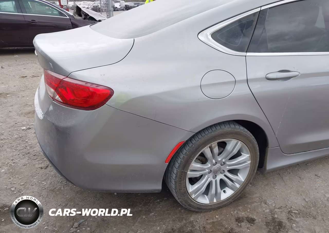 2015 Chrysler 200 Limited VIN:1C3CCCAB9FN543448 - 4