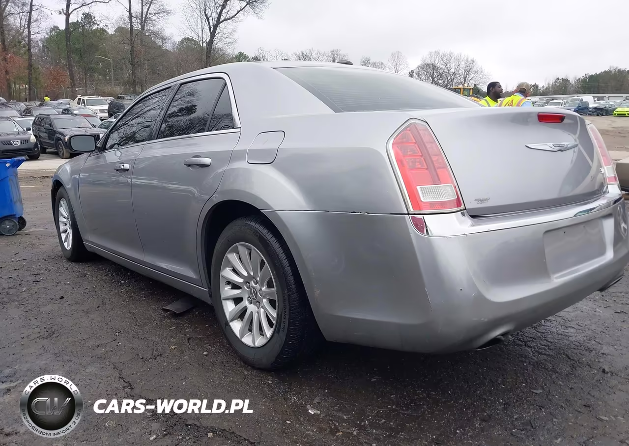2014 Chrysler 300 VIN:2C3CCAAG1EH249257 - 3
