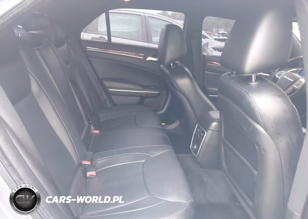 2014 Chrysler 300 VIN:2C3CCAAG1EH249257 - 8
