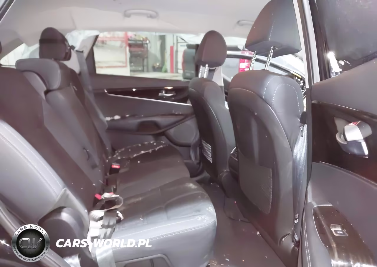 2019 Kia Sorento 2.4L Lx VIN:5XYPGDA37KG554577 - 8