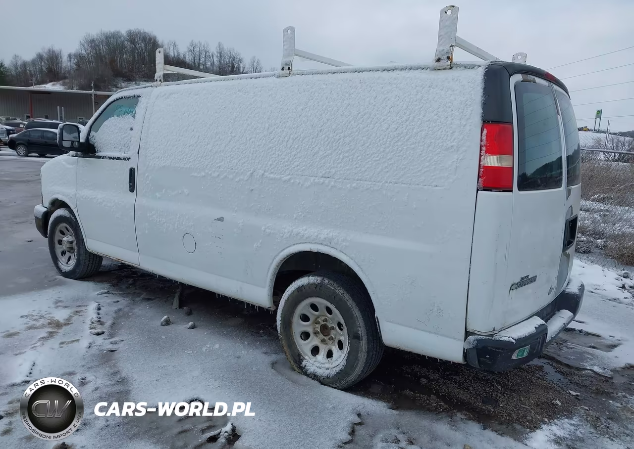 2009 Chevrolet Express 1500 Work Van VIN:1GCFG15X591147262 - 3