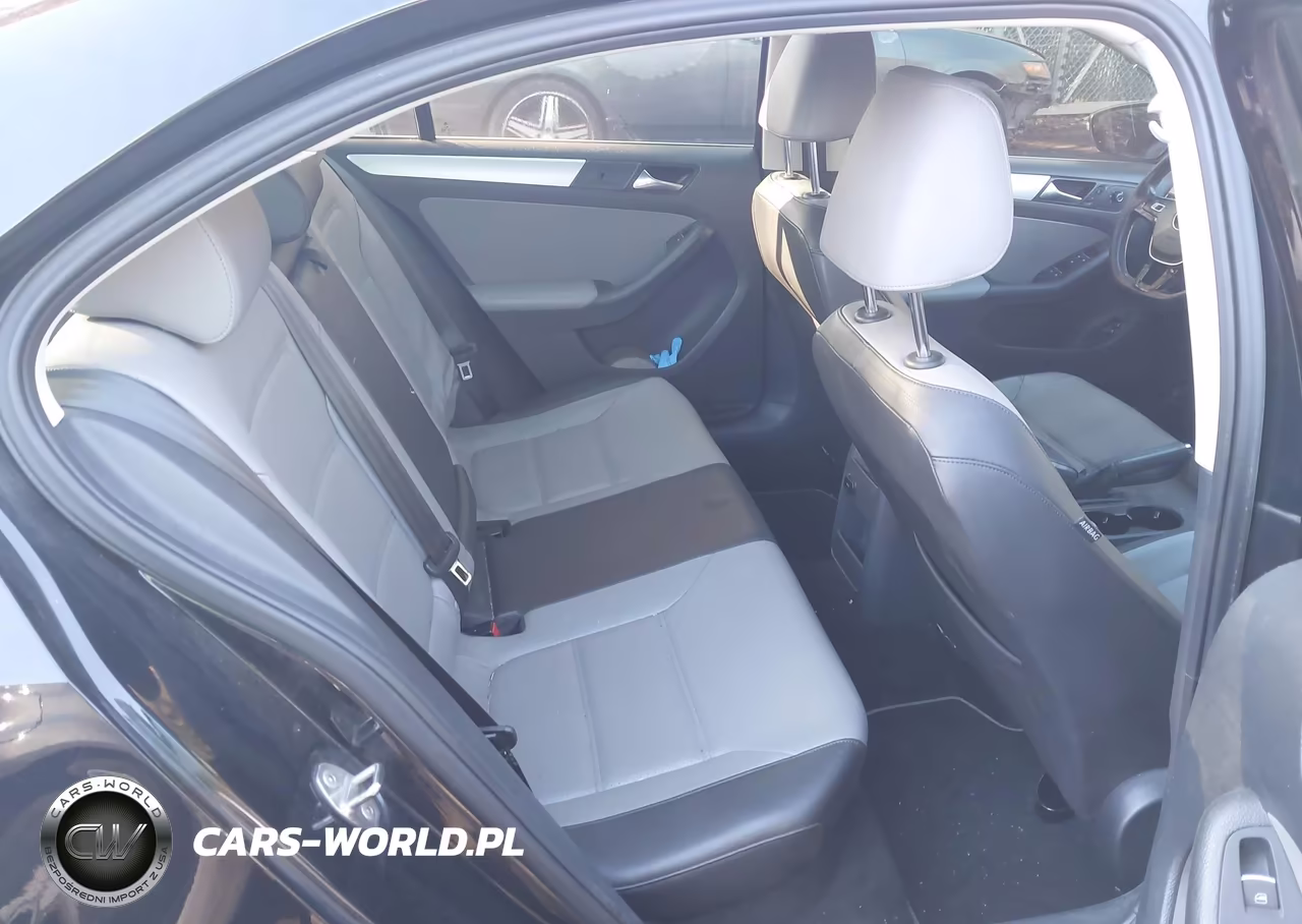 2015 Volkswagen Jetta Hybrid Sel Premium VIN:3VW637AJ1FM412559 - 8