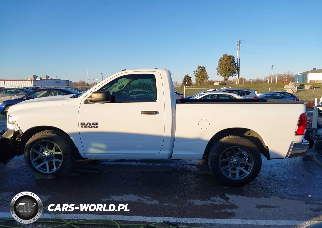 2015 Ram 1500 Tradesman VIN:3C6JR6AG0FG522325 - 15