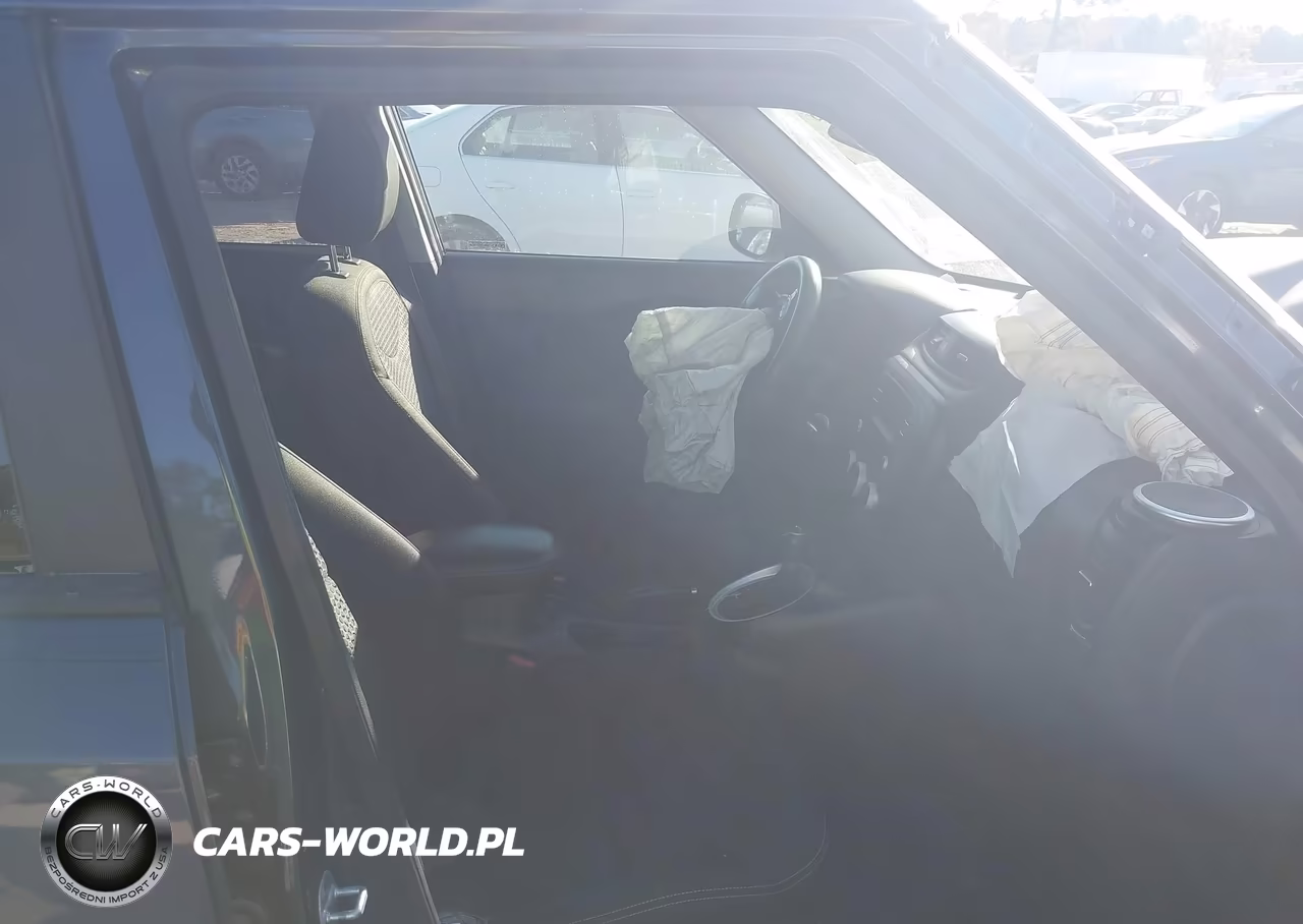 2016 Kia Soul + VIN:KNDJP3A59G7337151 - 5