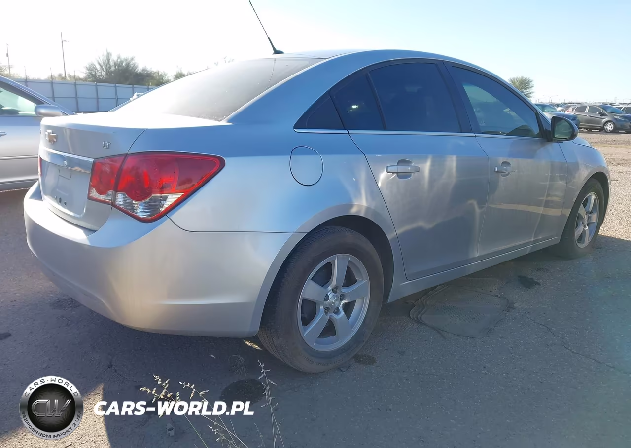 2012 Chevrolet Cruze Lt VIN:1G1PE5SC2C7308327 - 4