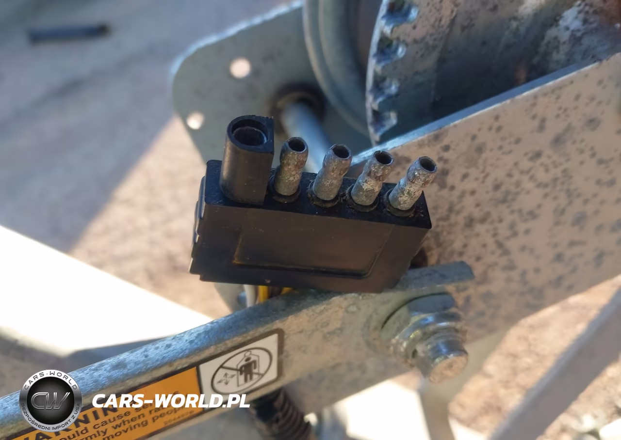 2018 Gator Boat, Trailer & Motor VIN:UBF00011B818 - 17