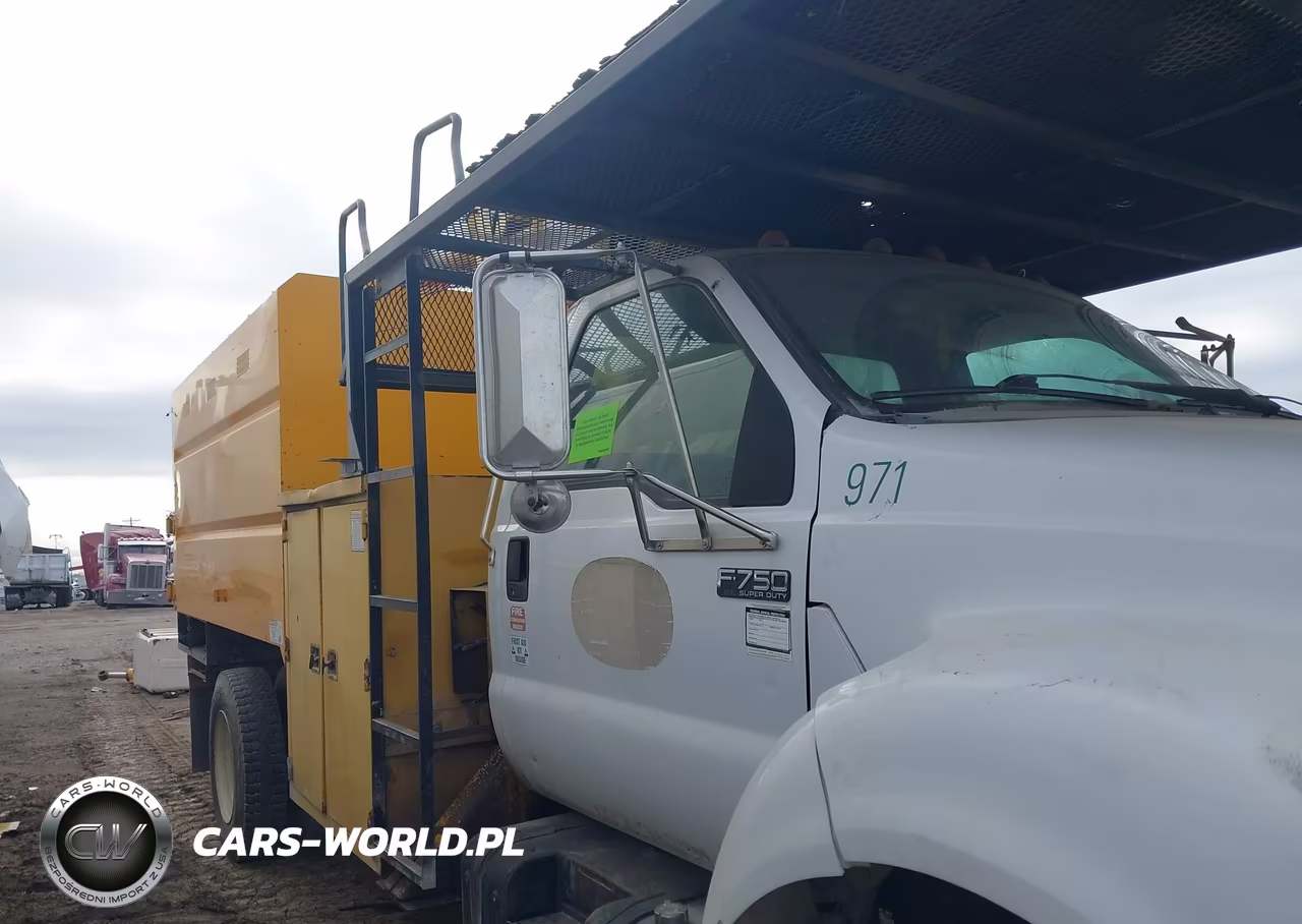 2003 Ford F-750 VIN:3FDNF754X3MB10933 - 16