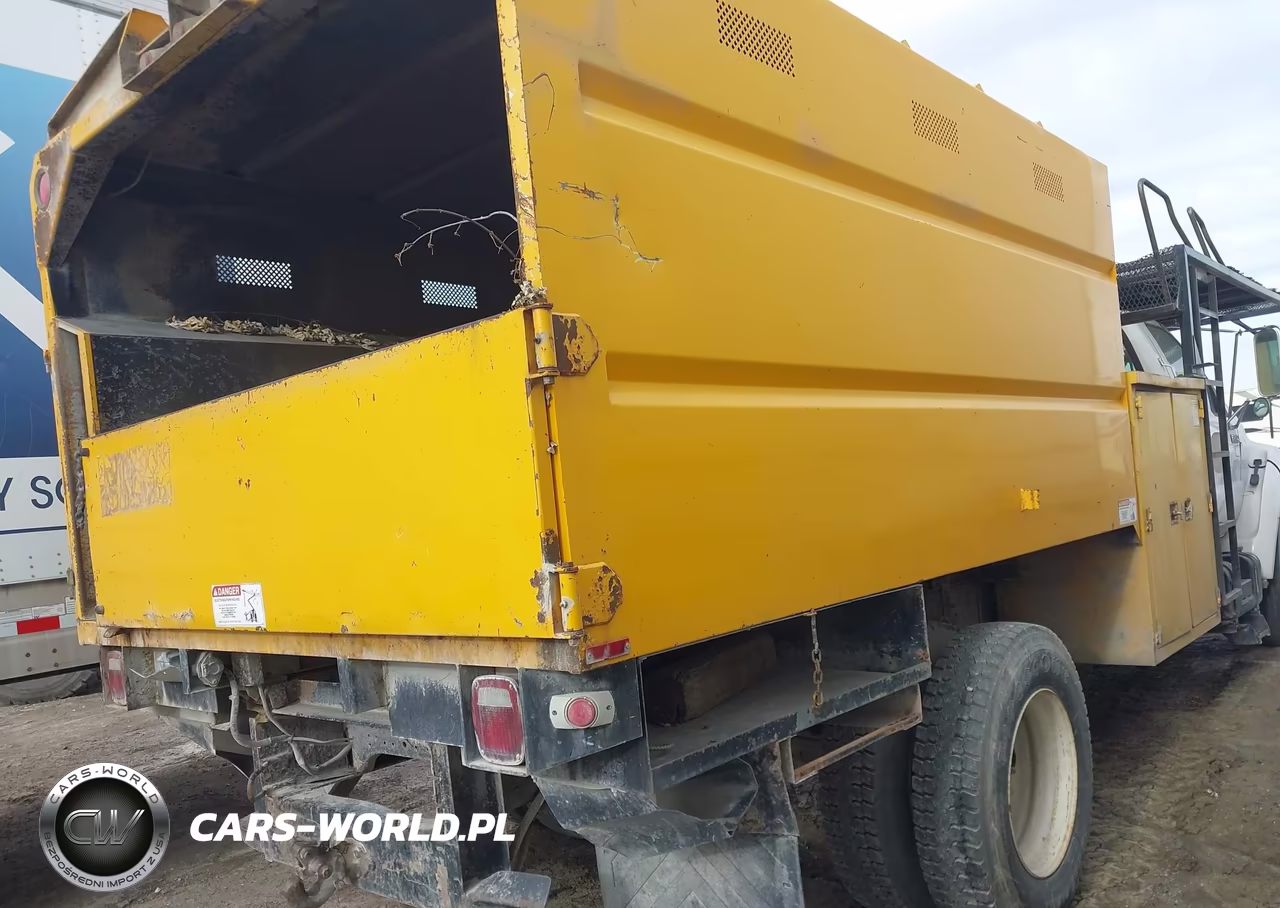 2003 Ford F-750 VIN:3FDNF754X3MB10933 - 4