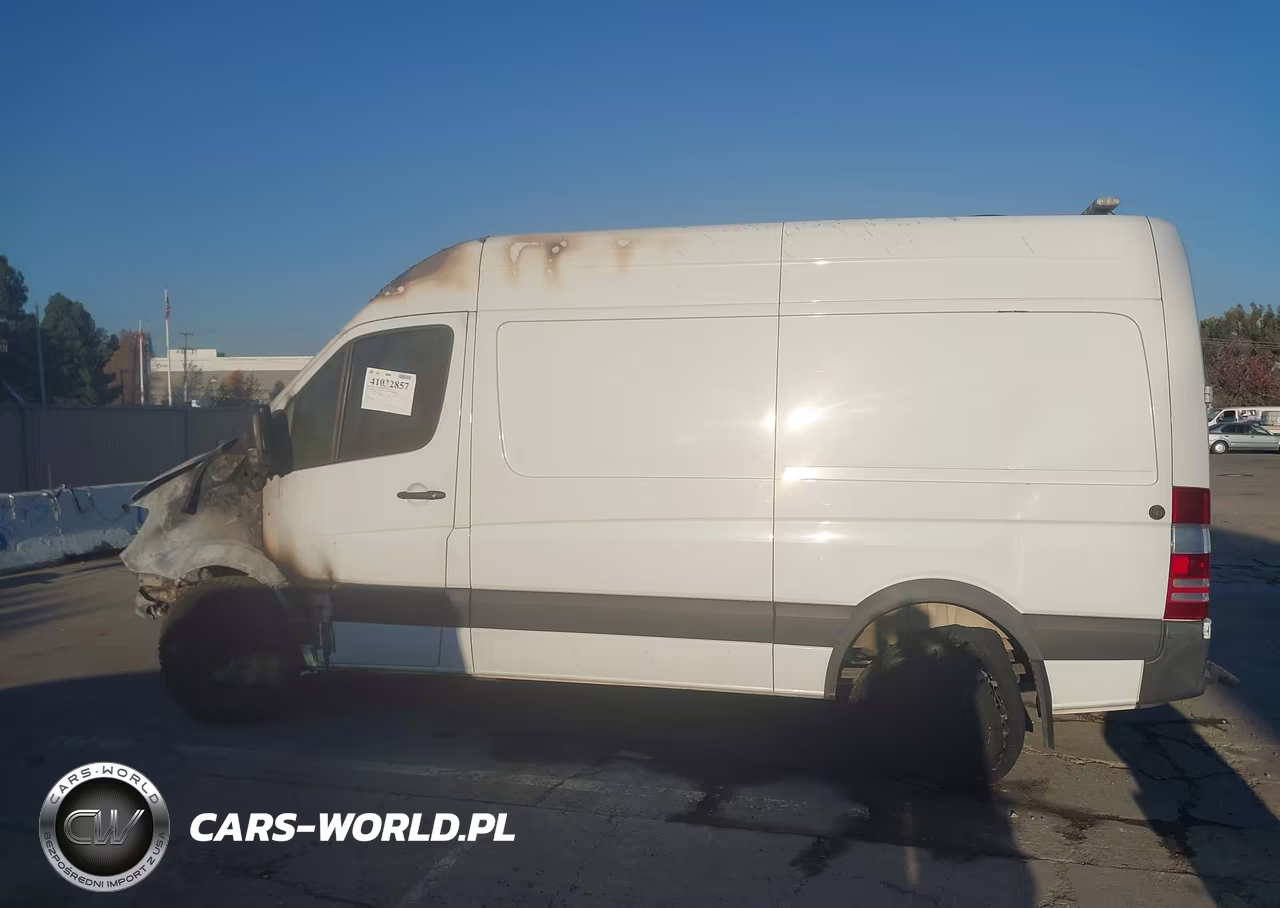 2018 Mercedes-Benz Sprinter 2500 Standard Roof V6 VIN:WD3FE7CDXJP623387 - 13