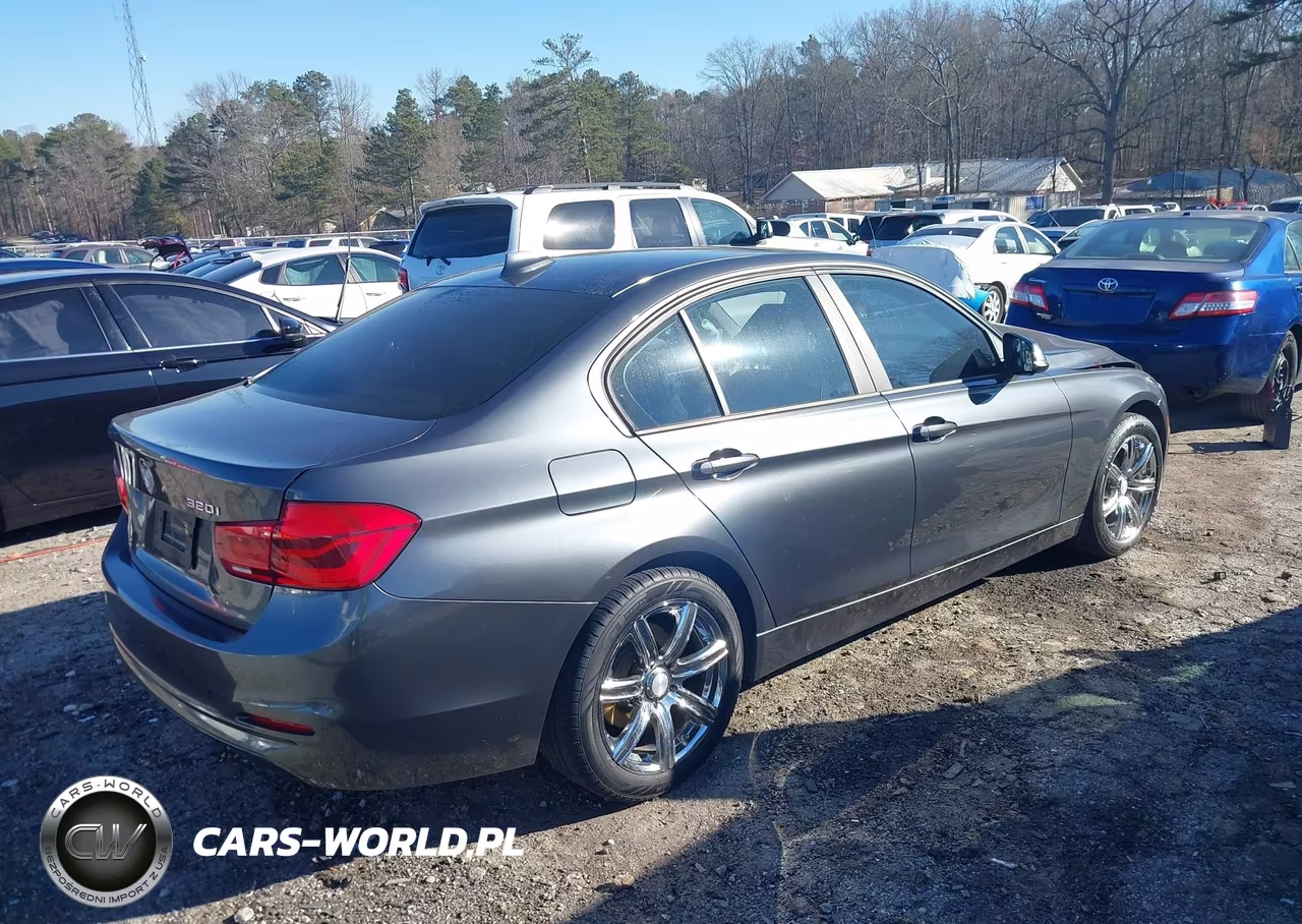 2017 BMW 320I VIN:WBA8E1G54HNU14440 - 4