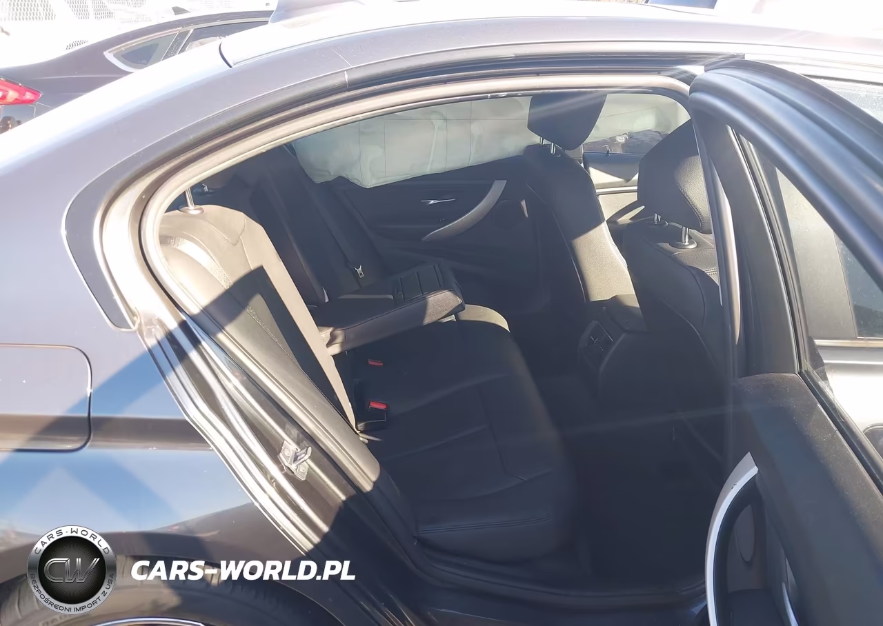 2017 BMW 320I VIN:WBA8E1G54HNU14440 - 8