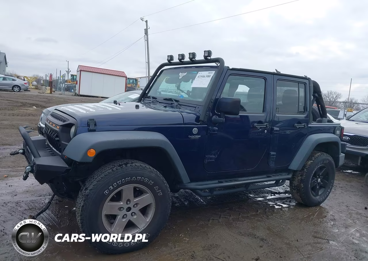 2013 Jeep Wrangler Unlimited Sport VIN:1C4BJWDG5DL524569 - 14