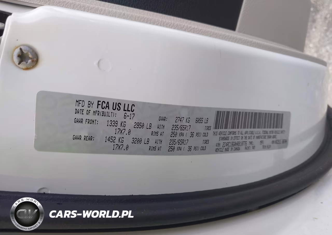 2017 Chrysler Pacifica Touring-L VIN:2C4RC1BG0HR810776 - 9