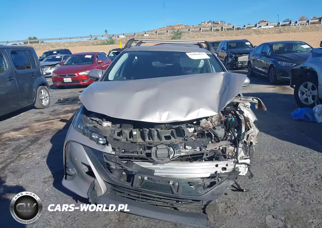 2021 Toyota Prius Prime Limited VIN:JTDKAMFP3M3180368 - 11
