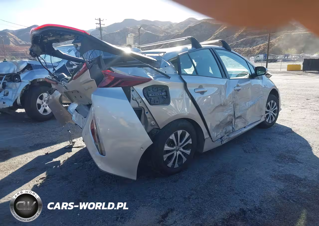 2021 Toyota Prius Prime Limited VIN:JTDKAMFP3M3180368 - 4