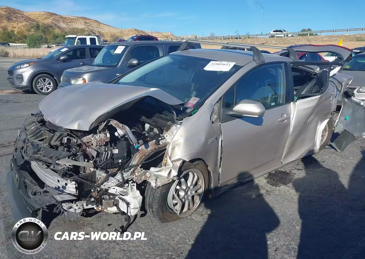 2021 Toyota Prius Prime Limited VIN:JTDKAMFP3M3180368 - 6