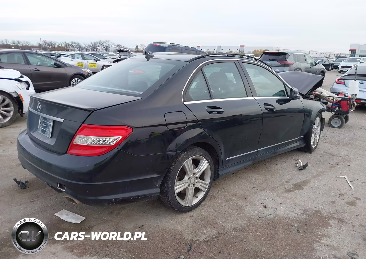 2011 Mercedes-Benz C 350 Sport VIN:WDDGF5GB1BR137485 - 4