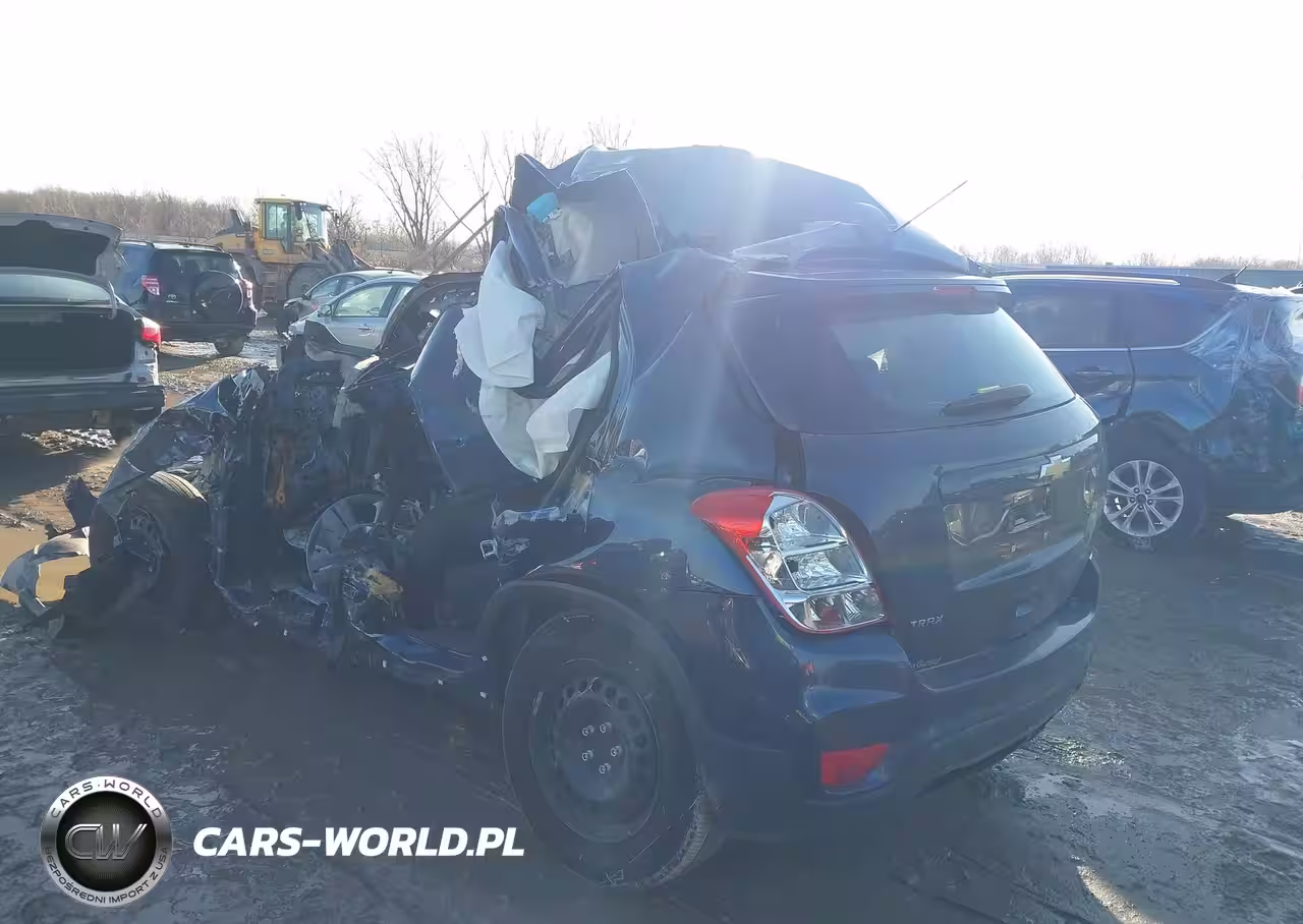 2018 Chevrolet Trax Ls VIN:3GNCJKSBXJL377614 - 3