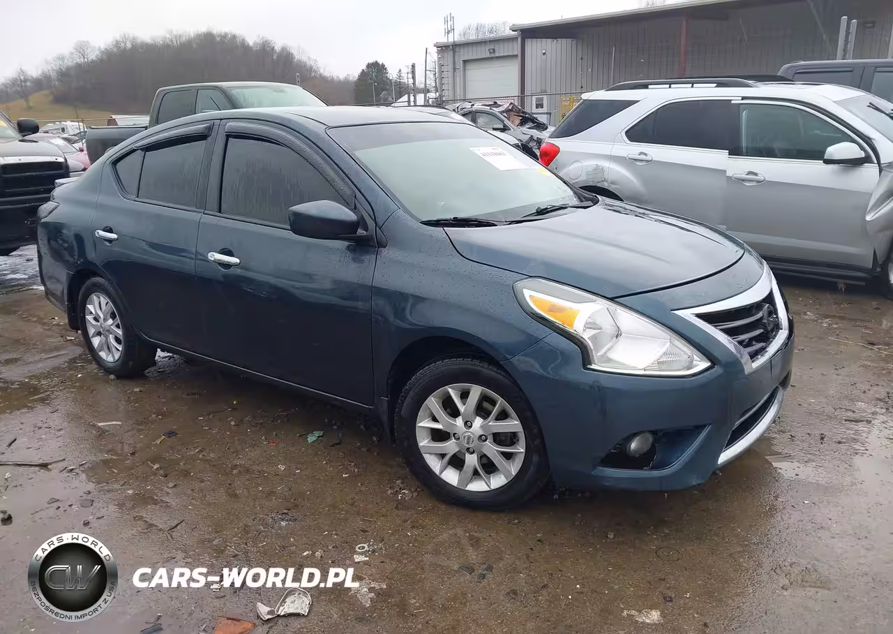 2015 Nissan Versa 1.6 Sv