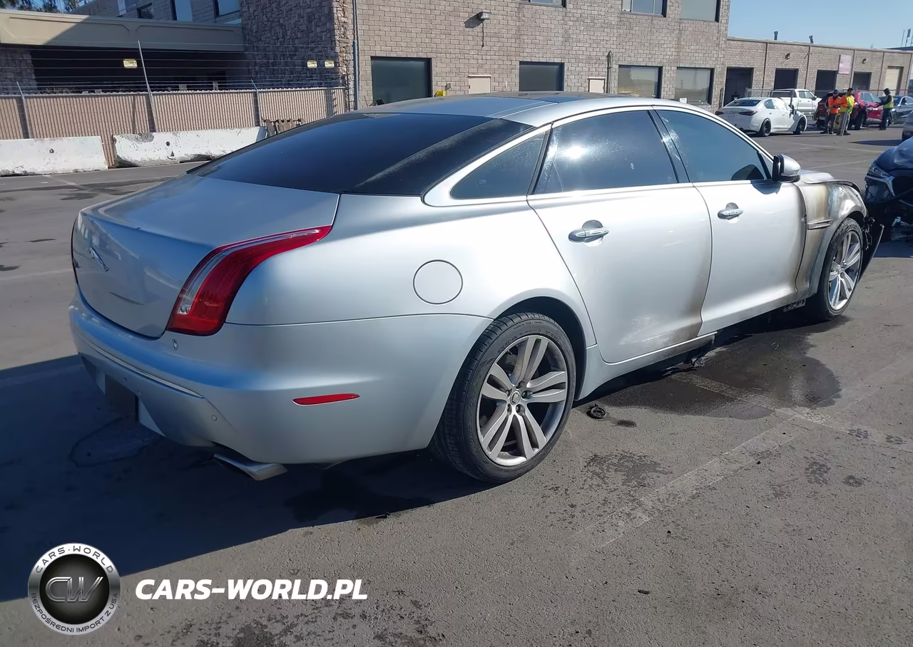 2011 Jaguar Xj Xjl VIN:SAJWA2GB5BLV14939 - 4
