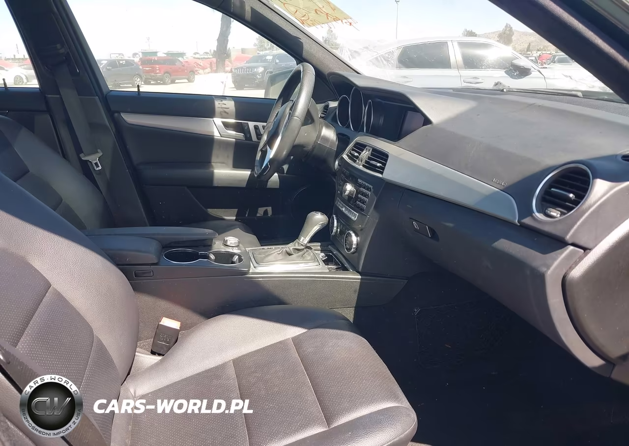 2013 Mercedes-Benz C 300 Luxury 4Matic-Sport 4Matic VIN:WDDGF8ABXDG055991 - 5