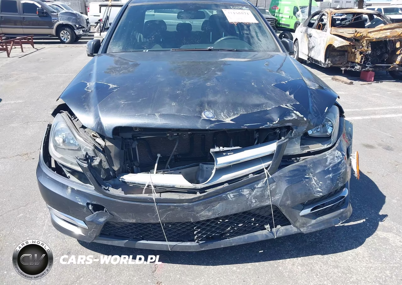 2013 Mercedes-Benz C 300 Luxury 4Matic-Sport 4Matic VIN:WDDGF8ABXDG055991 - 6