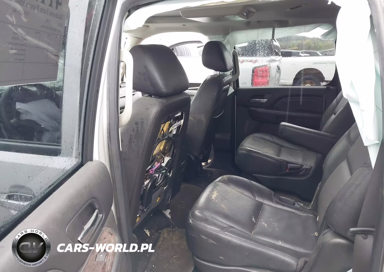 2010 GMC Yukon Xl 1500 Denali VIN:1GKUKMEF3AR119811 - 8