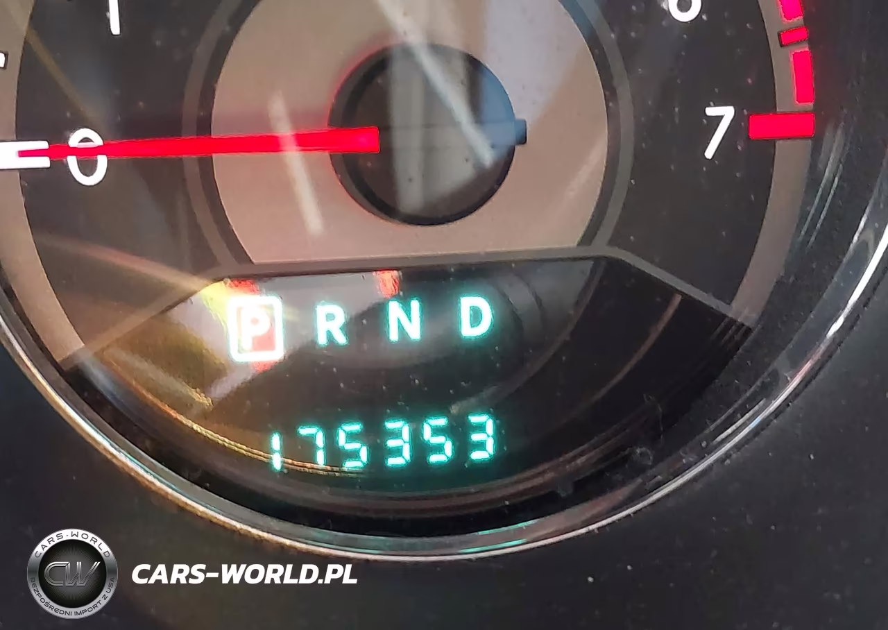 2013 Chrysler 200 Touring VIN:1C3CCBBB9DN611897 - 15