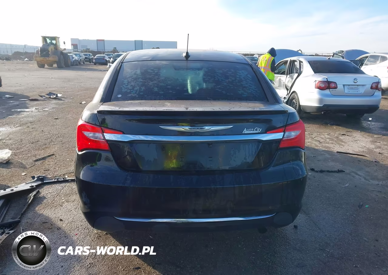 2013 Chrysler 200 Touring VIN:1C3CCBBB9DN611897 - 16