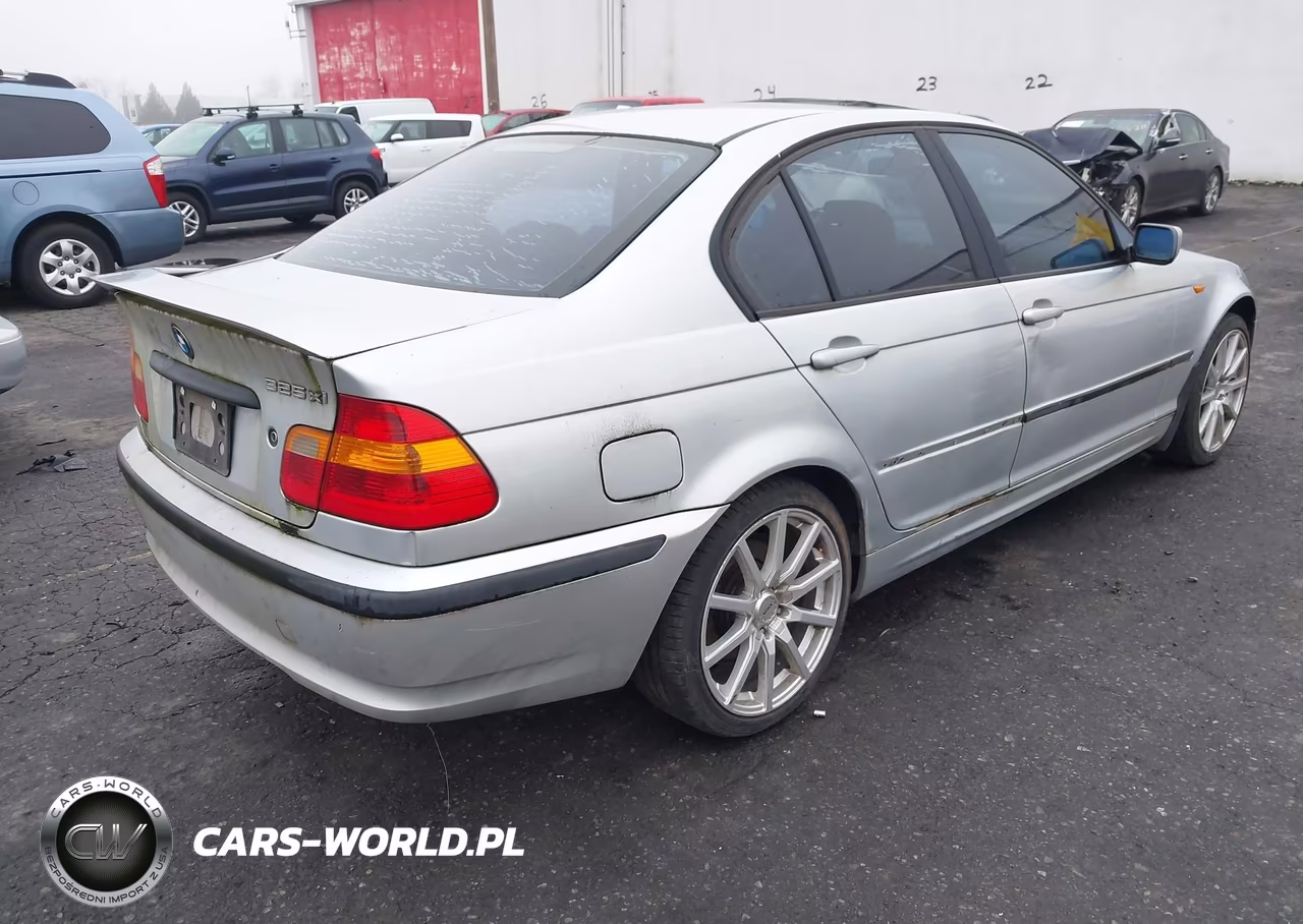 2003 BMW 325Xi VIN:WBAEU33453PM53761 - 4