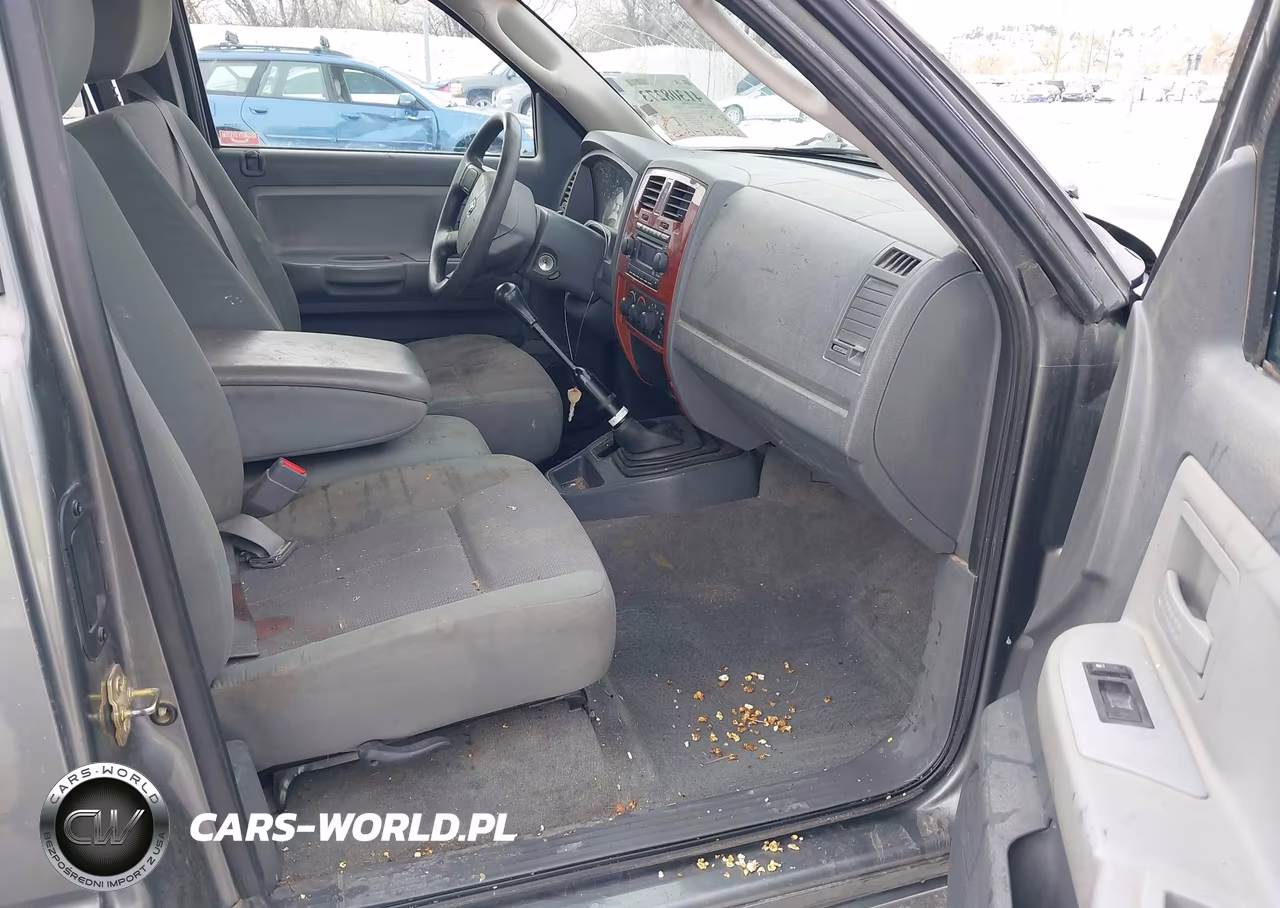2005 Dodge Dakota Slt VIN:1D7HW42NX5S295577 - 5