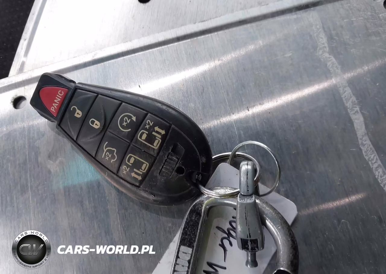 2012 Dodge Grand Caravan Crew VIN:2C4RDGDG6CR380886 - 11