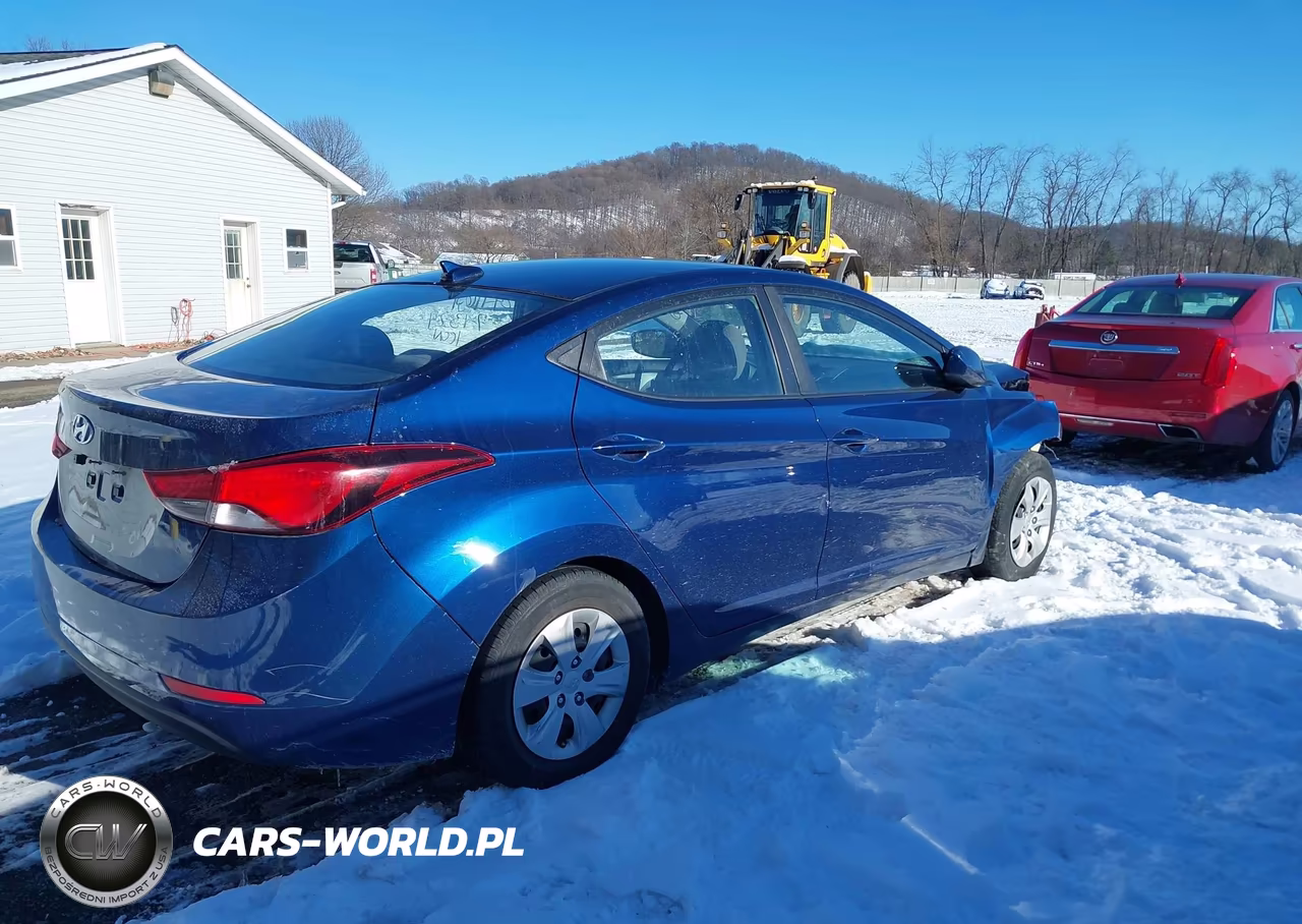 2016 Hyundai Elantra Se VIN:5NPDH4AE4GH674645 - 4