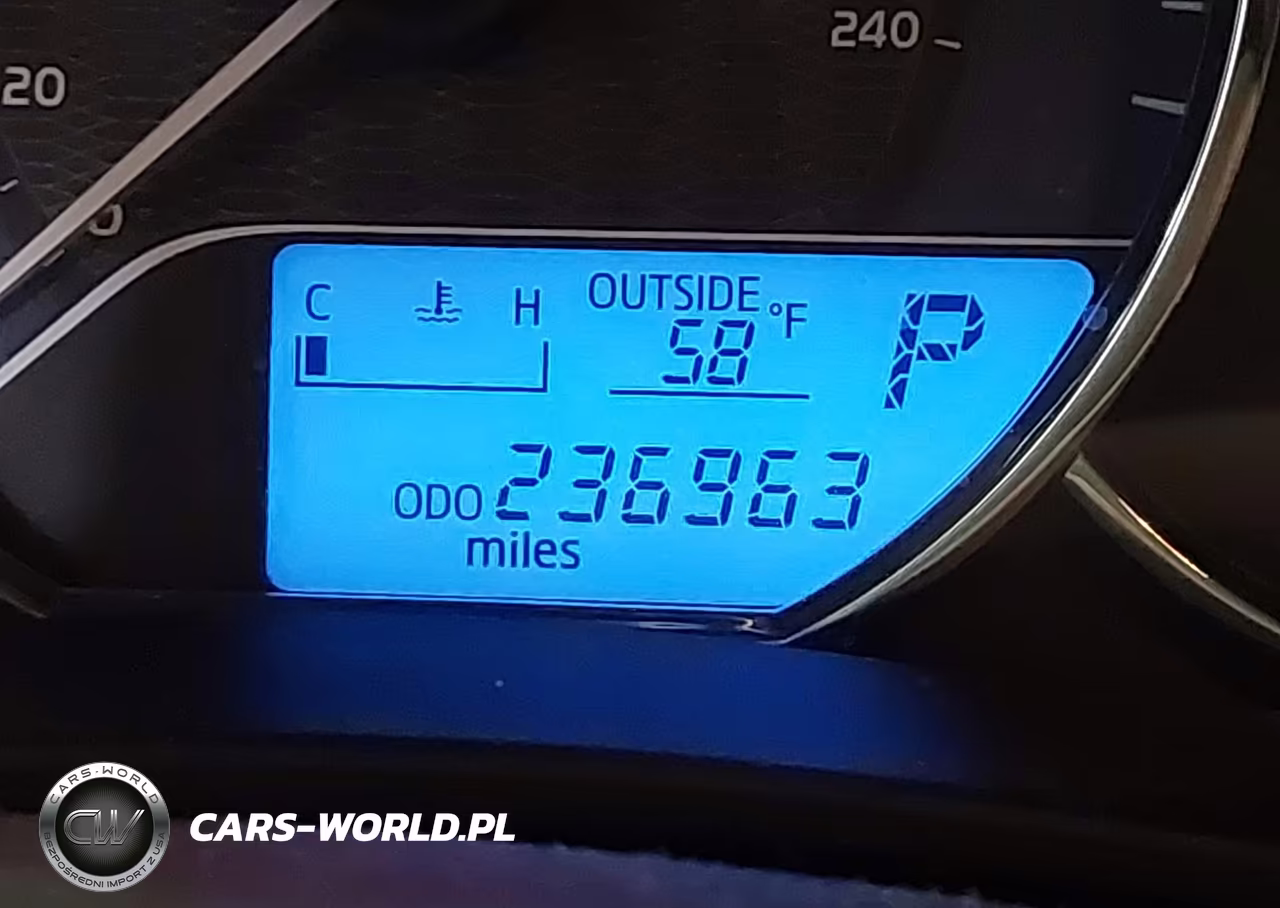 2016 Toyota Corolla Le Plus VIN:2T1BURHE1GC623922 - 15