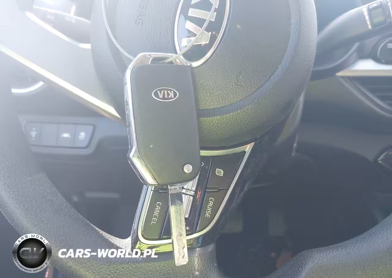 2019 Kia Forte Lxs VIN:3KPF24AD9KE076713 - 11