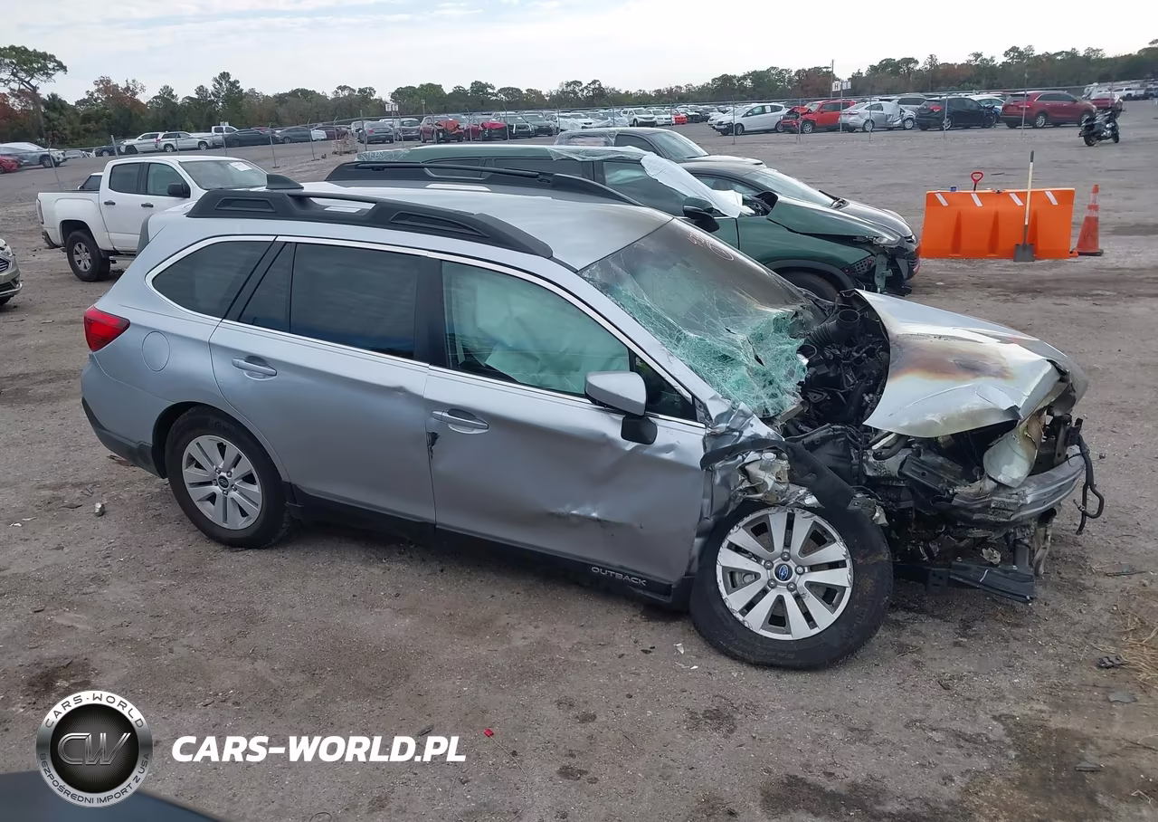 2018 Subaru Outback 2.5I Premium VIN:4S4BSACC8J3393983 - 14