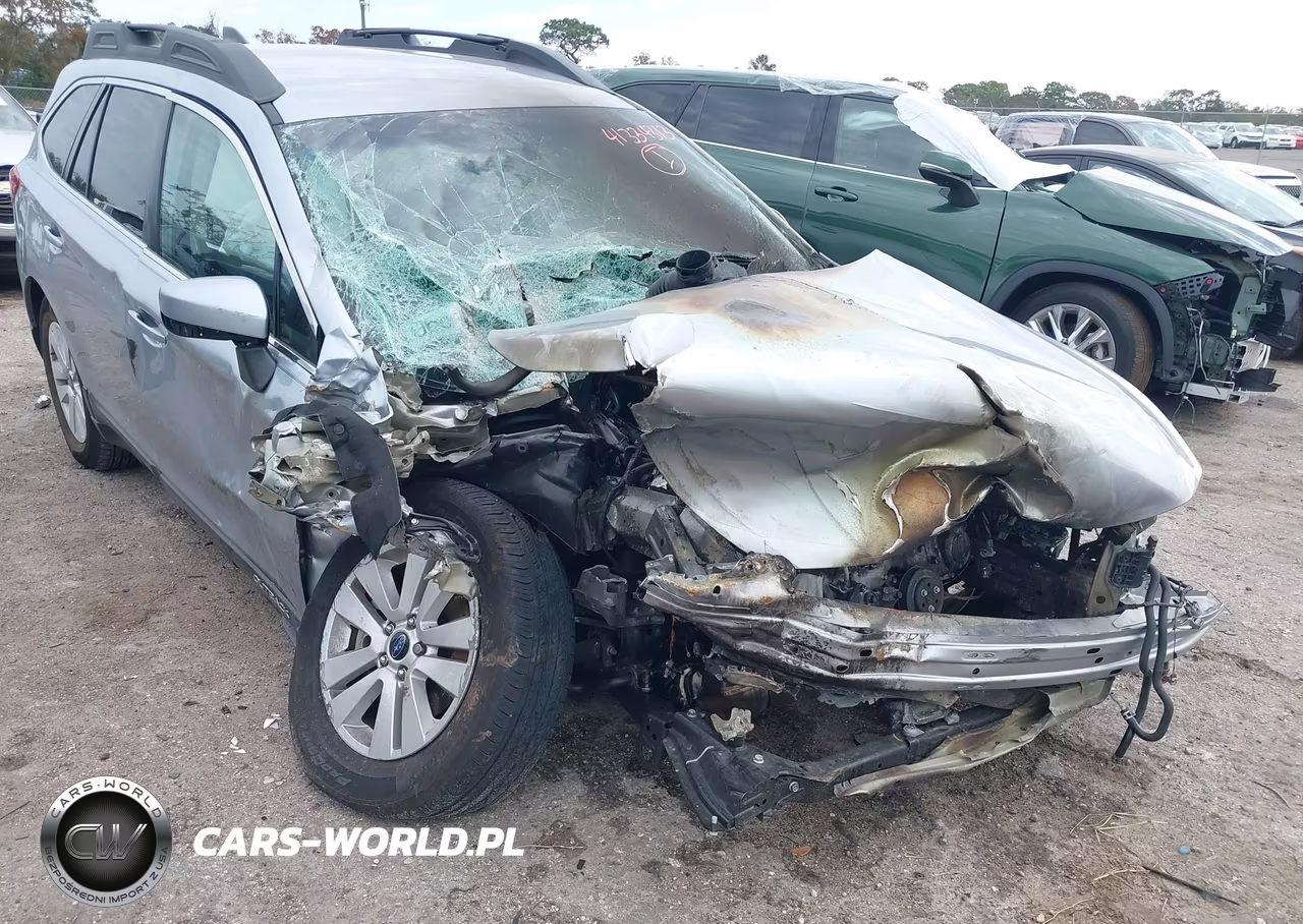 2018 Subaru Outback 2.5I Premium VIN:4S4BSACC8J3393983 - 6