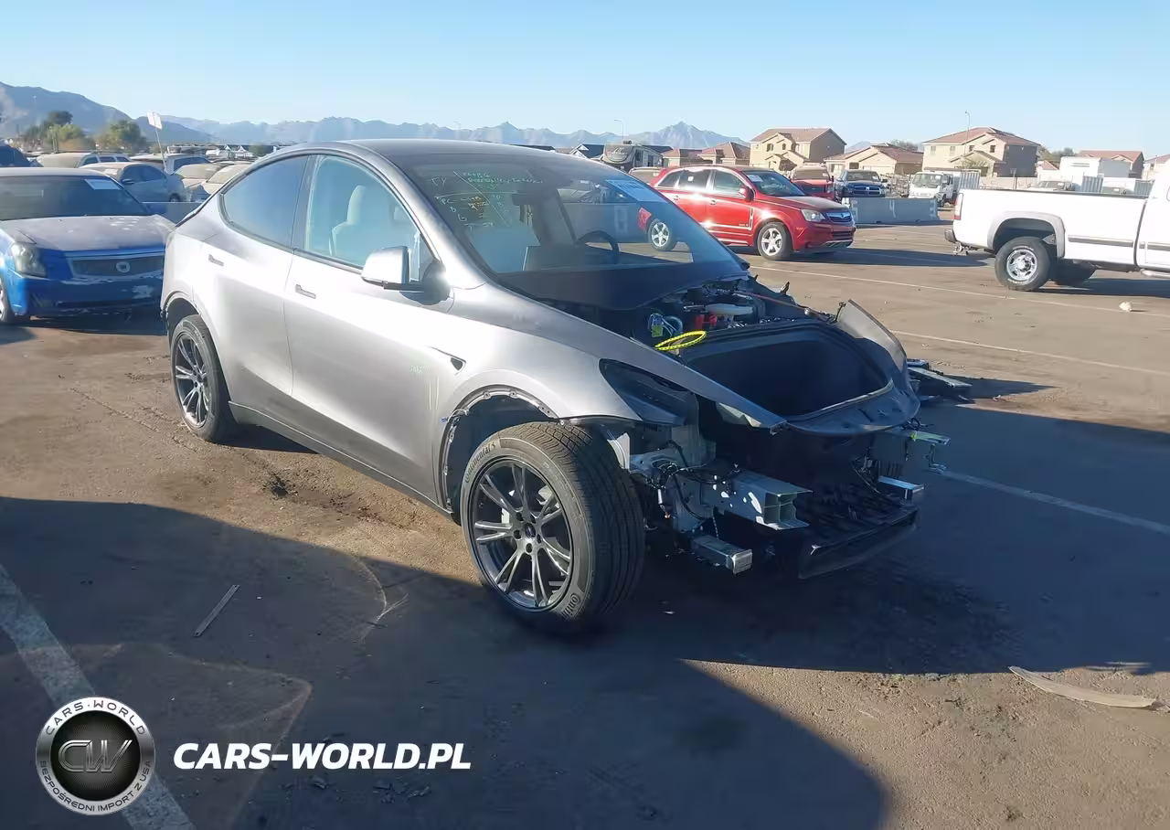 2025 Tesla Model Y Long Range Dual Motor All-Wheel Drive