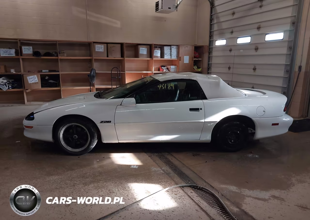1996 Chevrolet Camaro Z28 VIN:2G1FP32P0T2151465 - 14