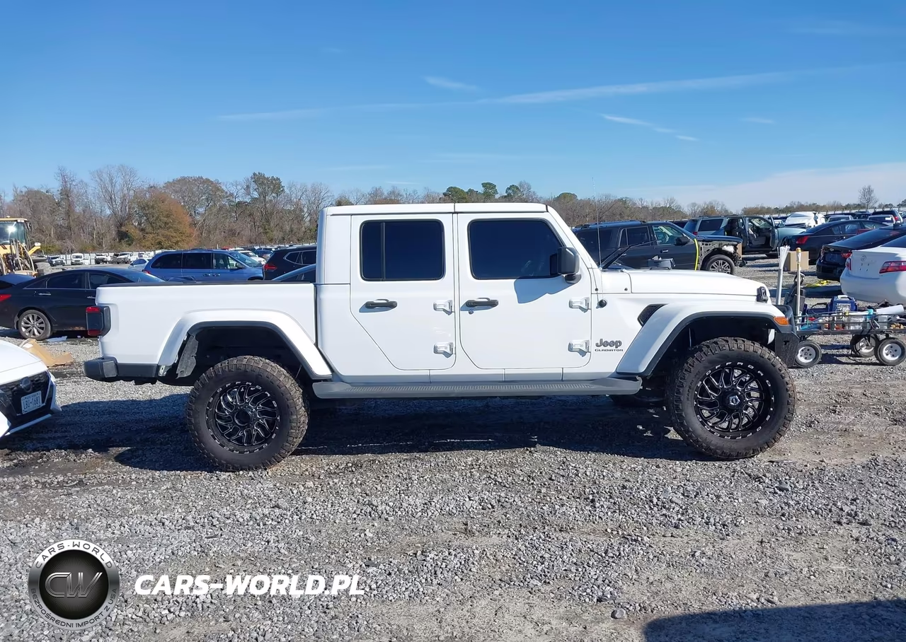 2020 Jeep Gladiator Overland 4X4 VIN:1C6HJTFG5LL171293 - 13