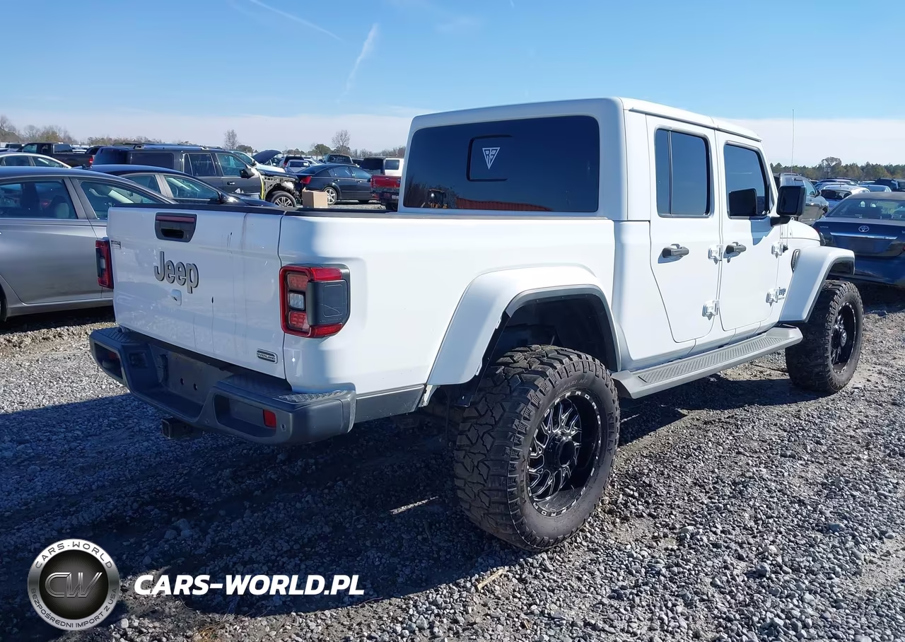 2020 Jeep Gladiator Overland 4X4 VIN:1C6HJTFG5LL171293 - 4