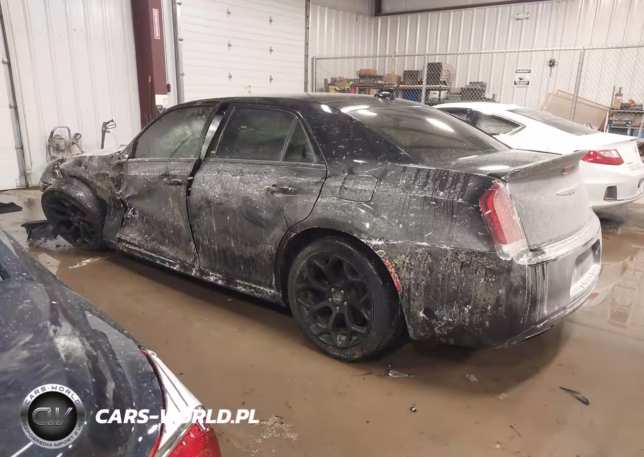 2017 Chrysler 300 300S Alloy Edition VIN:2C3CCABG4HH668772 - 3